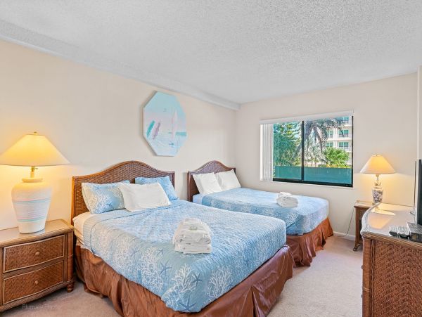 Comfortable Gulf Front View 3 Bedrooms 2 Baths Indian Shores