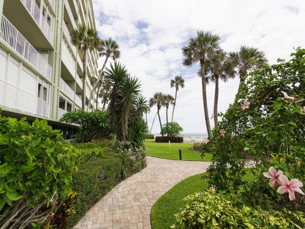 Comfortable Gulf Front View 3 Bedrooms 2 Baths Indian Shores