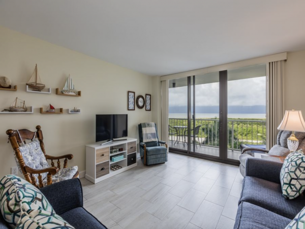 Value Condo in Marco Island - 2 Bedrooms - Full Gulf Views