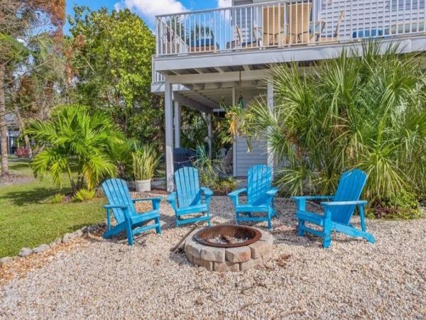 Thirty Seconds to the Beach from this Holmes Beach Rental