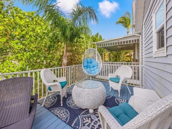 Thirty Seconds to the Beach from this Holmes Beach Rental