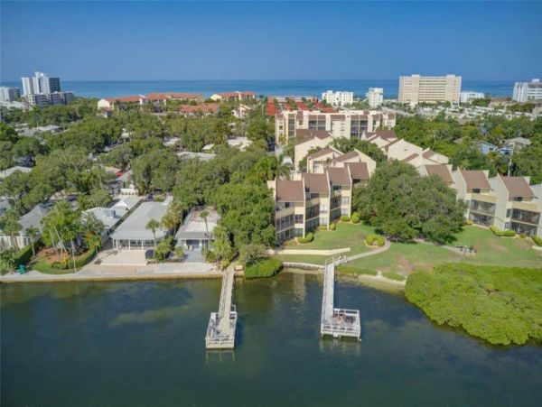 SIESTA KEY BAYSIDE 2 BEDROOM 2 BATH