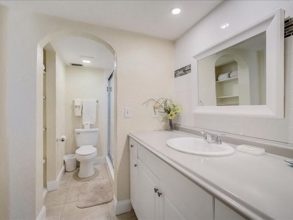 SIESTA KEY BAYSIDE 2 BEDROOM 2 BATH
