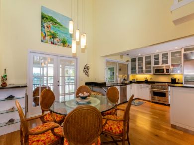 Three Bedroom on Sanibel Island  Gulf & Beach Views