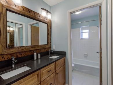 Lovely 2 bed 2 bath Canal front home