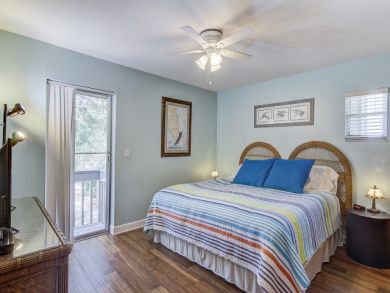 Lovely 2 bed 2 bath Canal front home