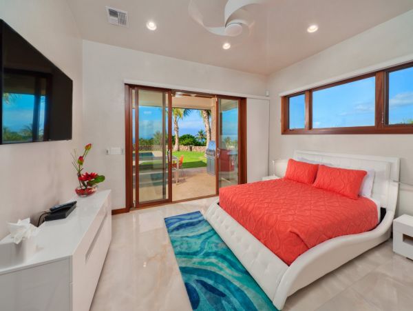 Maui Luxury Vacation Rental – Private Villa with Ocean & Mountain Views