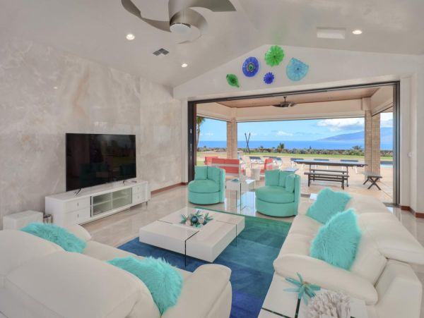 Maui Luxury Vacation Rental – Private Villa with Ocean & Mountain Views