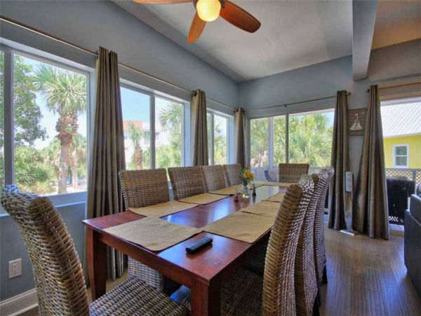Luxury Captiva 5 Bedroom Home with Game Room and Club Access