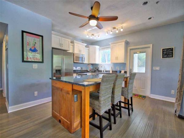 Luxury Captiva 5 Bedroom Home with Game Room and Club Access