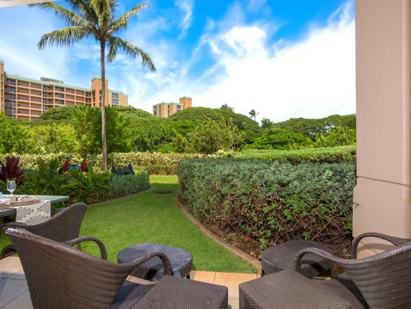 Kaanapali Posh Vacaton Rental Walk Out Luxury