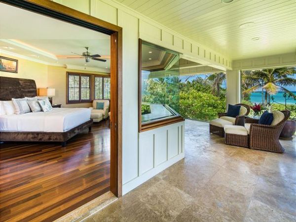 Kailua Beachfront Oceanfront Villa  Pool & Jacuzzi Main House & Guest House
