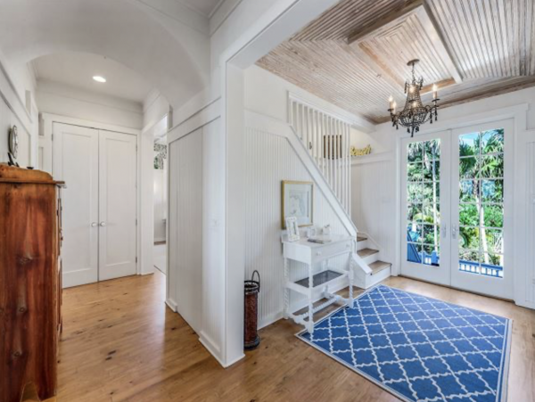 Gone with the Wind Beach to Bay Estate Main House & Guest Cottage