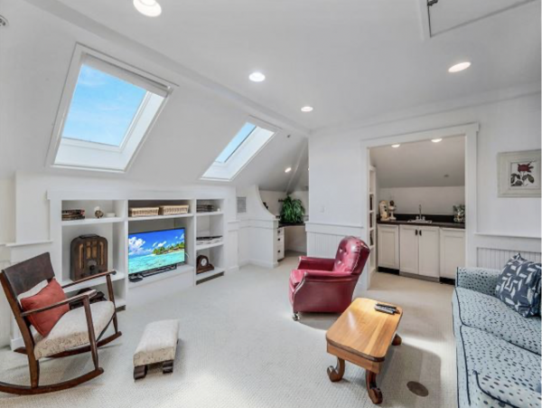Gone with the Wind Beach to Bay Estate Main House & Guest Cottage