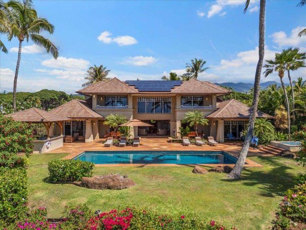Private Beachfront Estate - West Maui Beachfront Luxury
