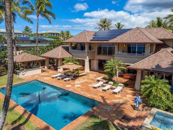 Private Beachfront Estate - West Maui Beachfront Luxury