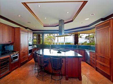Ultimate Eight Bedroom Luxury Residence Beachfront Rental