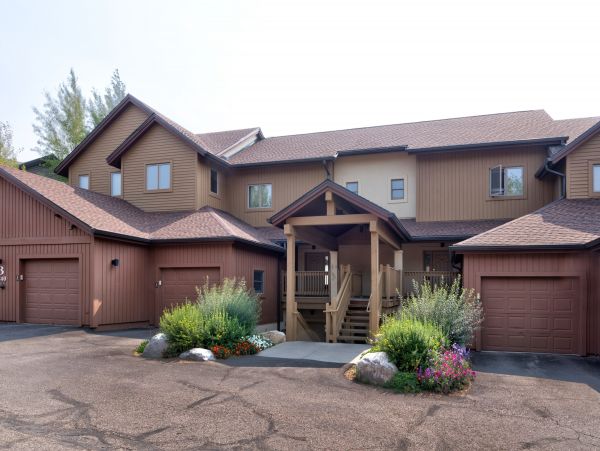 Ski Avon and Stay at this Three Bedroom Luxury Accommodation