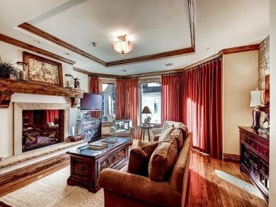 Luxury Lionshead Three Bedroom Rental Walk to Vail Village