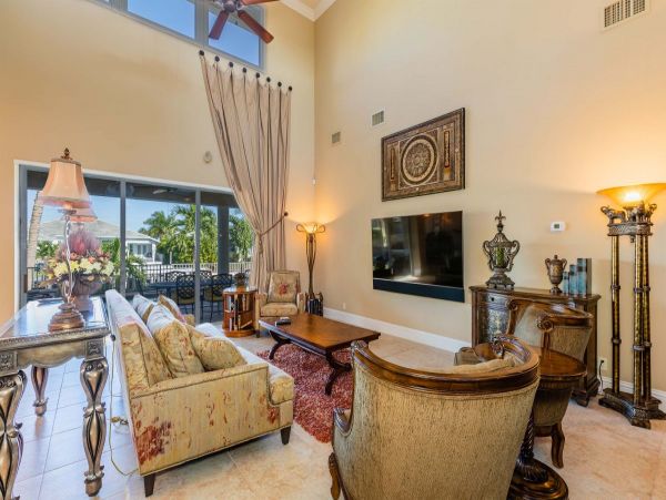 Stunning Marco Island 4 Bedroom Private Pool & Spa