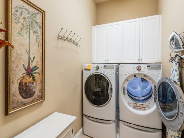 Stunning Marco Island 4 Bedroom Private Pool & Spa