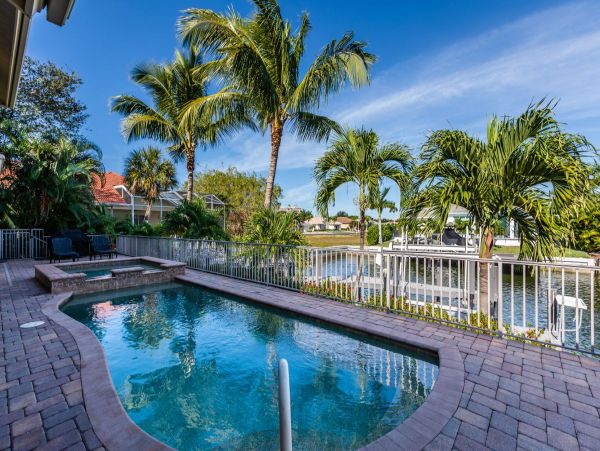 Stunning Marco Island 4 Bedroom Private Pool & Spa