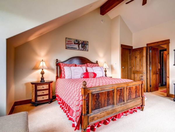 Luxury Spacious Ski Rental Home - Sleeps 14 Guests