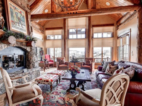 Luxury Spacious Ski Rental Home - Sleeps 14 Guests