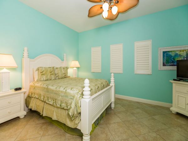 MARCO ISLAND 3 BEDROOM CONDO WITH WATER VIEWS!