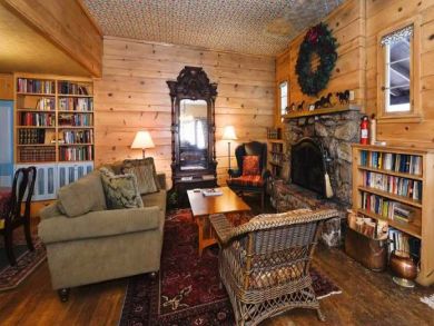 Aspen Ski Vacation Home with Five Bedroom Sleeps 9