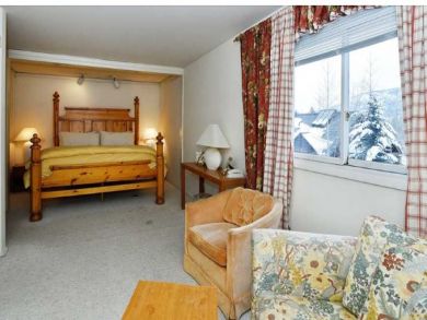 Aspen Ski Vacation Home with Five Bedroom Sleeps 9