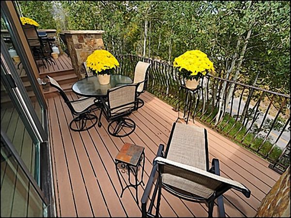 Wonderful Snowmass 6 Bedroom Ski in Ski Out home