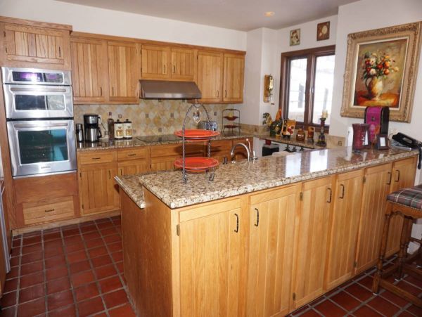 Wonderful Snowmass 6 Bedroom Ski in Ski Out home