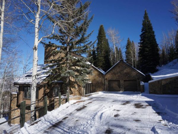 Wonderful Snowmass 6 Bedroom Ski in Ski Out home
