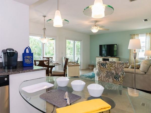 New 4 bedroom Anna Maria rental  WHOLE DUPLEX