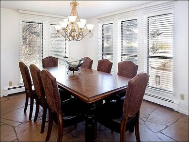 Newly Remodeled Upper VillageSnowmass Vacation home