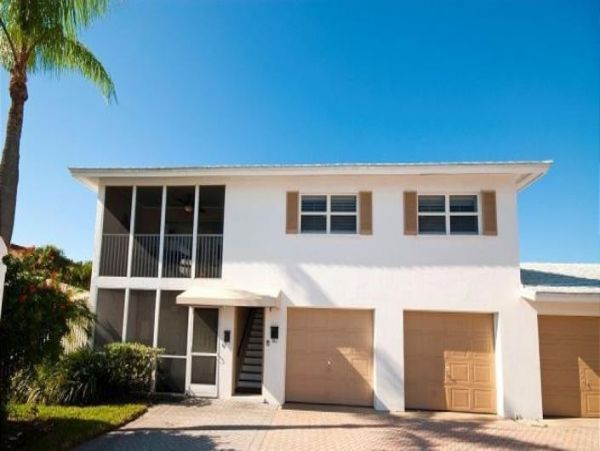 Siesta Key Great 3 Bedroom Condo Sleeps Six Pool & Beach