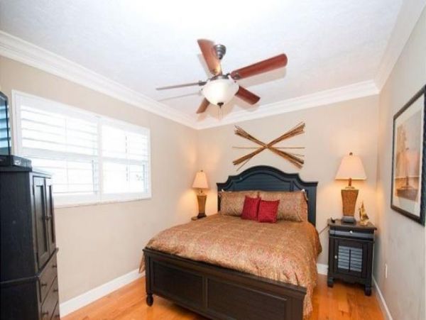 Siesta Key Great 3 Bedroom Condo Sleeps Six Pool & Beach