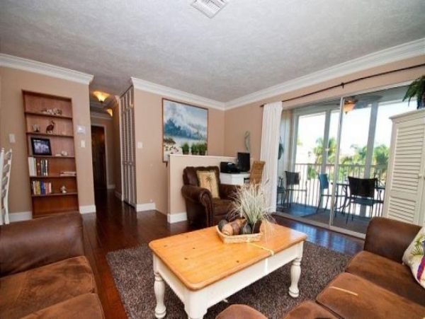 Siesta Key Great 3 Bedroom Condo Sleeps Six Pool & Beach