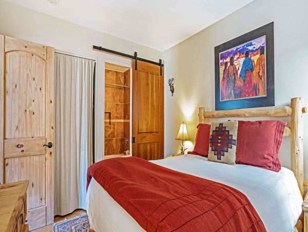 Vail Ski Vacation Condo 2 Bedrooms with Pool