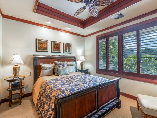 This 3 Bedroom Luxury Condo Overlooks Golf Course and Ocean