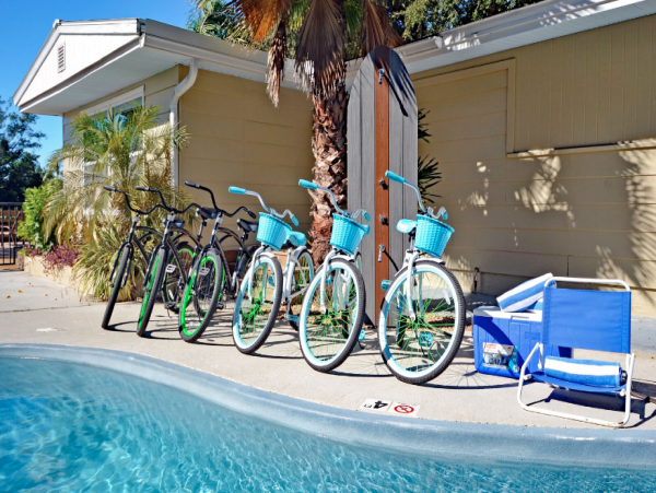 Small Complex in Siesta Key - One Bedroom Units Sleeps 4