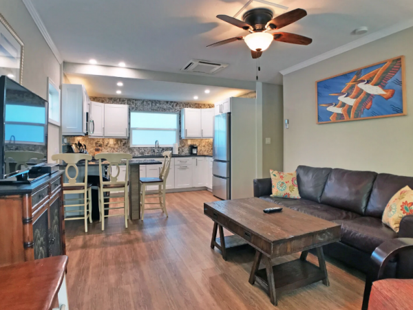 Small Complex in Siesta Key - One Bedroom Units Sleeps 4