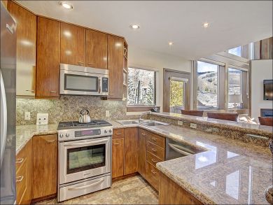 Vail Four Bedroom Vacation Home Sleeps Ten Guests