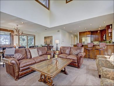 Vail Four Bedroom Vacation Home Sleeps Ten Guests