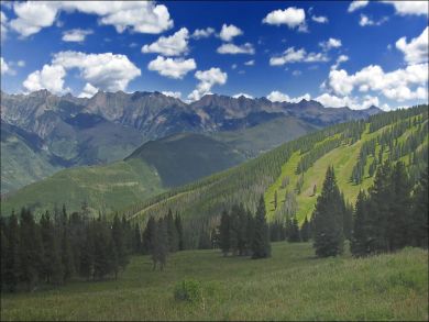 Vail Four Bedroom Vacation Home Sleeps Ten Guests