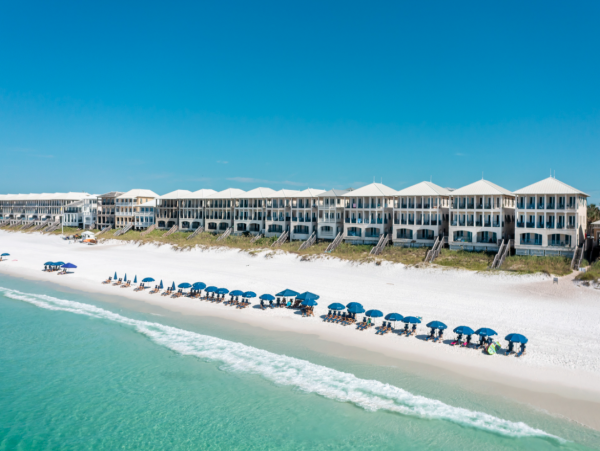 Five Bedroom Luxurious Beachfront Home - Sleeps 16 Guests