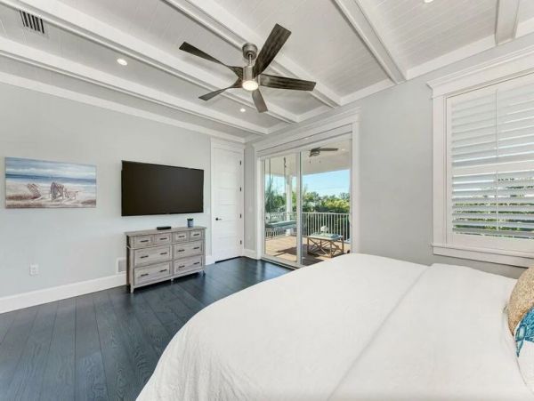 Holmes Beach Luxury Vacation Rental Anna Maria Island Home with Private Pool