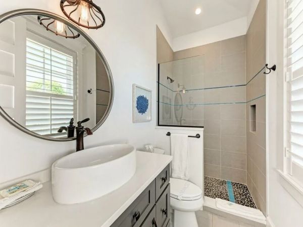 Holmes Beach Luxury Vacation Rental Anna Maria Island Home with Private Pool