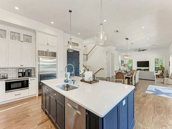 Holmes Beach Luxury Vacation Rental Anna Maria Island Home with Private Pool